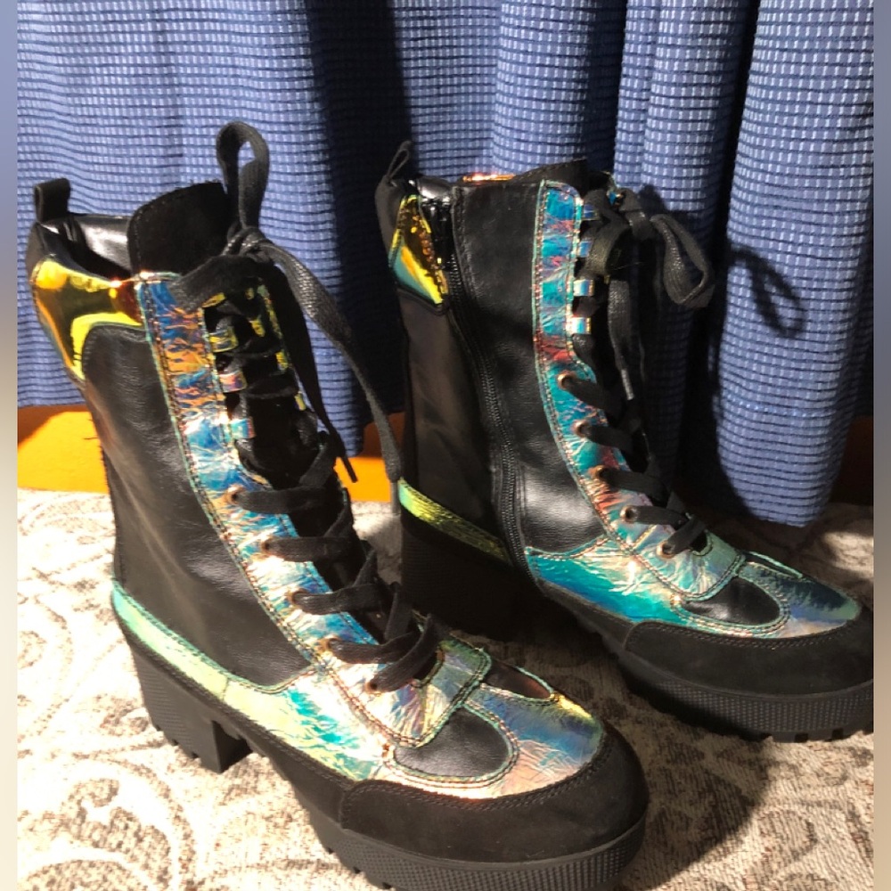 Bamboo Combat Boots Iridescent Black Lace-Up  Zip up Platform Boots